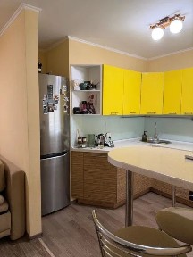 Продам 2 комн квартиру пр. Поля