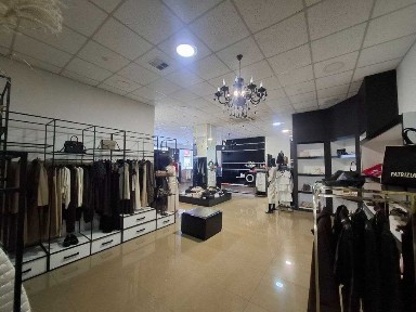 258м2 на фасаді в центральній частині міста