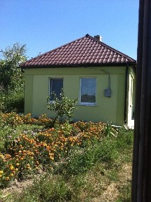 Домик (895000грн. - 130000грн. ) для семьи 3, 4 чел. )