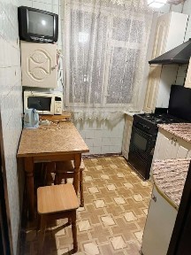 Здам в оренду 4 х кім квартира. 7 спальних місць. Військові ТАК.