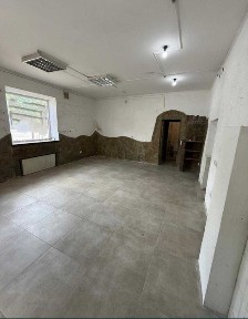 Продаж фасадного приміщення, вулиця Кульпарківська