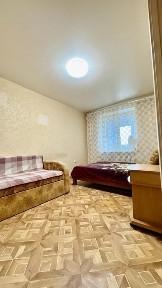 Продаж 2 кімнатна квартира на лівому березі, цегла, 52м2
