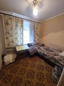 Продам не дорого 3-х кімнатну квартиру на Льотному в м. Коростень