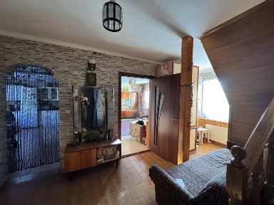 Будинок 120 м², 10 соток, гараж, лазня, літня кухня - готовий до проживання