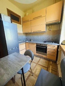 Київ, Печерський, вулиця Павла Загребельного 28