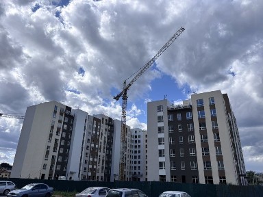Продам 1кімнатну квартиру в ЖК Скандія на 3му поверсі 780 у.е.  метр!