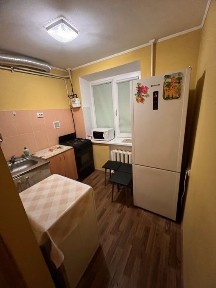 здам 2 к. кв. Центр