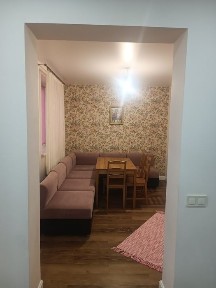 2х км будинок у центрі. Паркінг