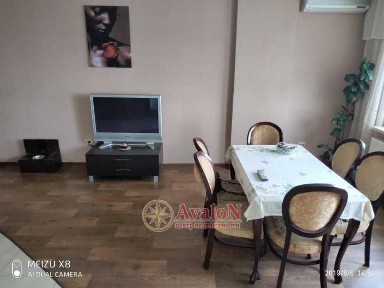 Срочно продам 3-х ком квартиру 130 кв. м на ул. Сахарова! Цена 90 000 у. е