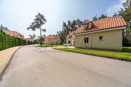 Продажа дома в КГ «Французский городок», Козин (Конча-Заспа), 30 соток, у озера