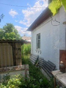 Продам будиночок з земельною ділянкою!