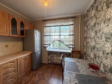 Продаж 2к квартири по вул. Повстанська