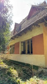 Продаж будинку в горах