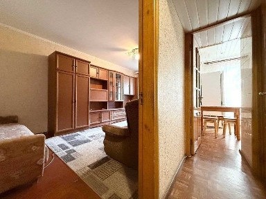 Продаж 1-кімнатної квартири по вул. Нижньосироватська