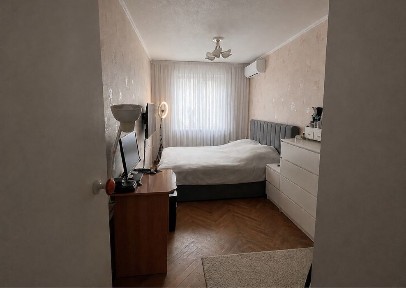 Продам квартиру 2 км/ Трактобудівників 89Б