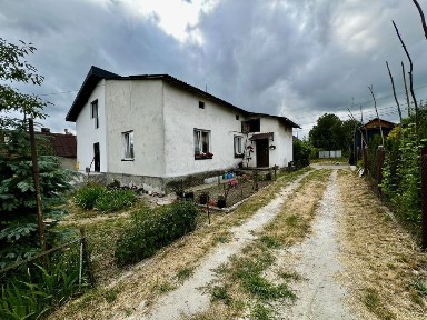 Продаж 3-х кімнатної квартири в будинку особнячого типу. Яворів. Дворівнева квартира.