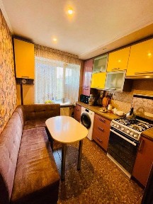 Продаж 3 кімнатна квартира в с. Муроване, поруч Львів