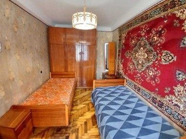 Сдам 3-к квартиру на Космосе (40 магазин) по ул. Чумаченко
