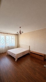 1 к. кв. Чешка. Вул. Захисників України ( Гордіюк), Північний ринок 2 хв.