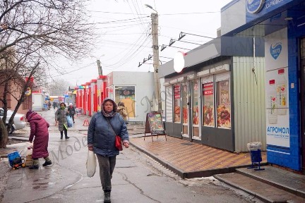 Павільйон біля ринку Привоз та ТРК Україна оренда Харків