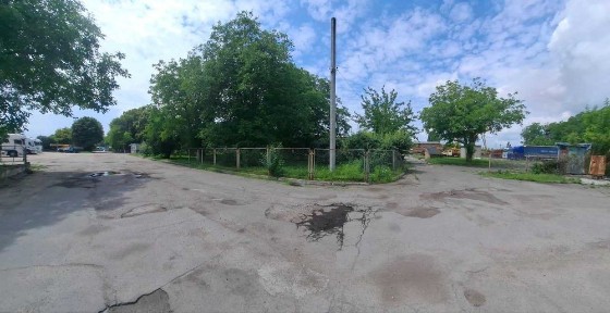 30 сот на закритій території по вул. Сухоярська з боксами