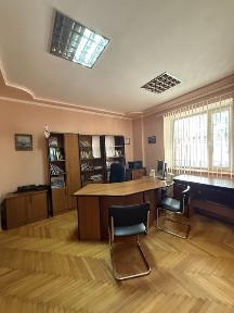 Оренда офісу з ркремим входом