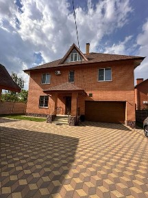 Будинок повністю укомплектований та готовий до заселення!