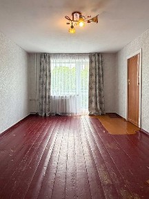 Продаж 2-кімнатної квартири на 3-му поверсі. 47 м2. вул. Стуса