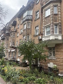 Киев, Никольско-Ботаническая ул., 7/9