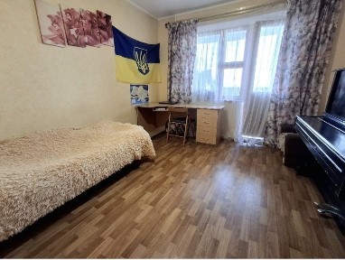 Продаж 3 кімнатної квартири від ВЛАСНИКА, ПЗР район, вул. Квіткова