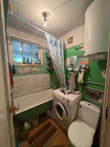 Продам 2-комнатную квартиру на проспекте Конституции!
