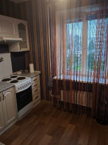 Київ, Деснянський, вулиця Миколи Лаврухіна 11
