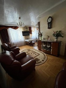 Продаж 3 кім квартири Героїв Крут