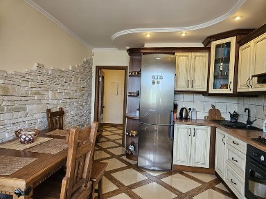 Продаж 3 кім цегляний будинок, євроремонт