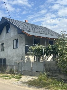 Продаж будинку в Перечині (20км від Ужгороду)