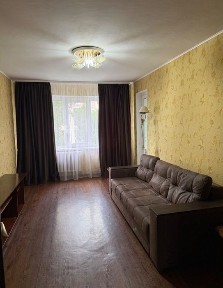 Сдам 3х ком Варненская /Филатова/ Космонавтов рядом парк, рынок. Питомец+