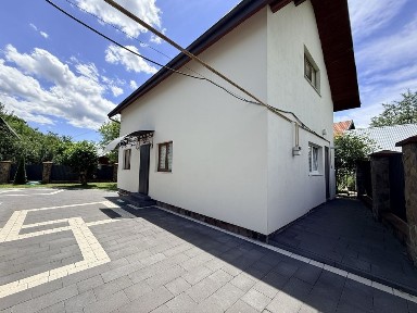 Здам будинок вул. Січових Стрільців
