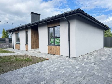 Акційна ціна на будинок з газовим опаленням! Центральні комунікації! Закрита територія! Без комісій для покупця! Сертифікат!