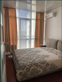 Видова 3х квартира, бул. Центральний.
