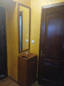 Здається в оренду двох кімнат квартира в гуртожитку сімейного типу