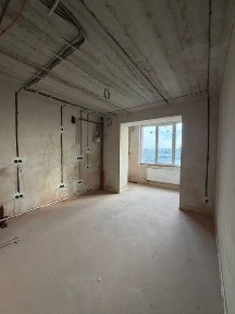 Продається 2-х кімнатна квартира в зданому будинку, готова до ремонту