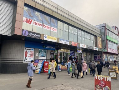 Київ, Дніпровський, вулиця Гетьмана Павла Полуботка 7а