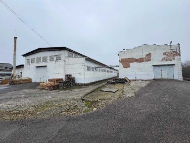 Виробнича база з жд гілкою