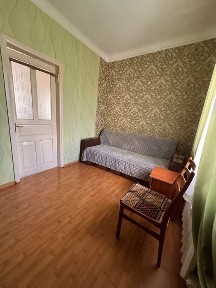 Продаж будинку Держпрограми Святопетрівське, від Києва 6 км, 134 м кв, з ремонтом, меблями і ділянкою 11 соток, капітальний, газ, бомбосховище