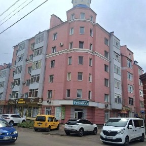 Квартира після будівників, без оздоблювальних робіт. Перший власник. Дому 10 років ОСББ
