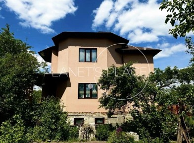 Продаж будинку 298 м² у Броварах, 4 спальні, Цоколь 120 м², Міська каналізація. Документи