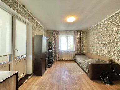 Продам 1 кімнатну квартиру з ремонтом