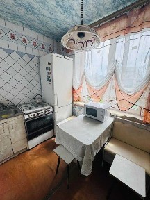 2-х комнатная квартира возле метро продается