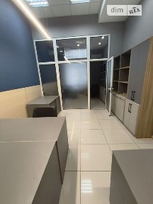 Продаж офісного приміщення 86.1 кв. м. на 1 поверсі на вул. Армійська 11, багатоповерхова будівля • ID 34071275