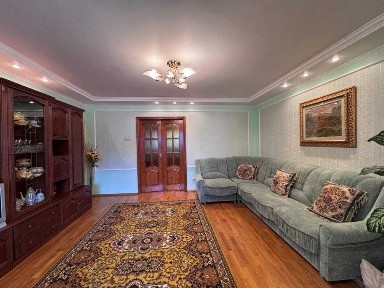 Продається 3 кімнатна Квартира з ремонтом
